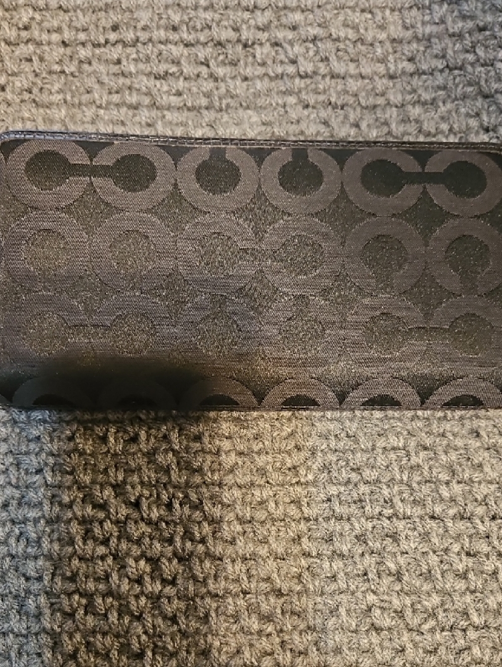 Coach Black Signature Jacquard Continental Wallet with Patent Trim - Picture 4 of 7